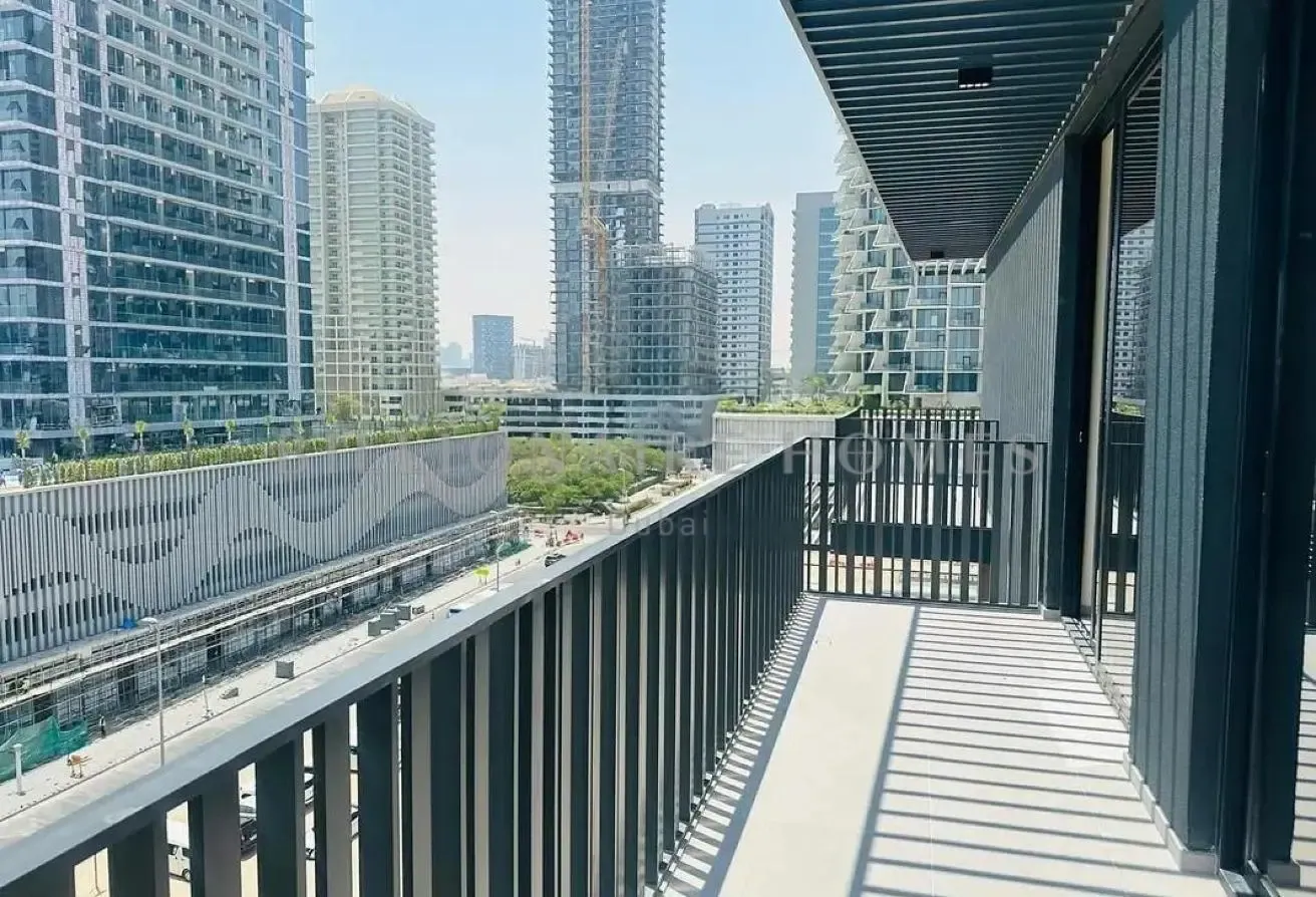 Ready to move | Modern Layout | Negotiable