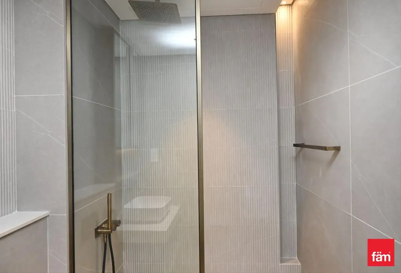 BRAND NEW | SPACIOUS UNIT | VACANT