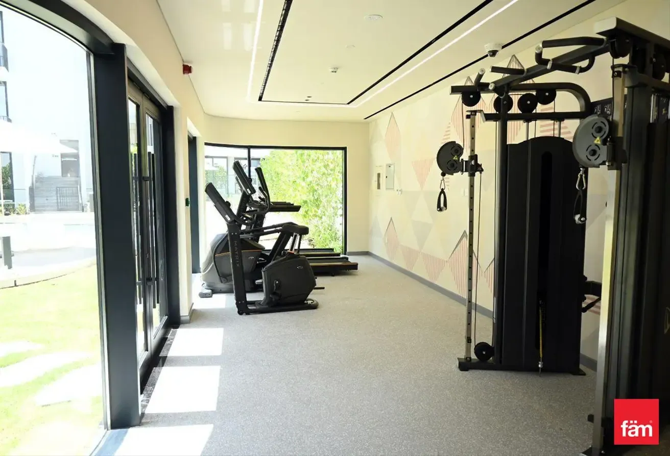 BRAND NEW | SPACIOUS UNIT | VACANT
