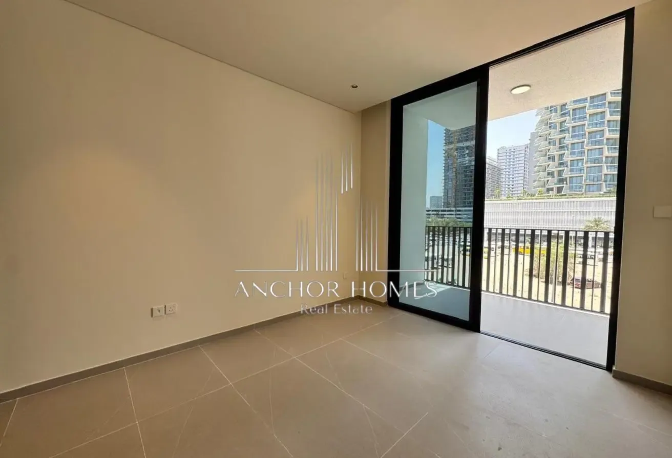 Brand New | Modern | Vacant | Spacious