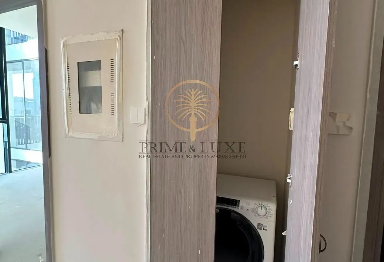 Pool View 1 Bed | Brand New | Multiple Cheques
