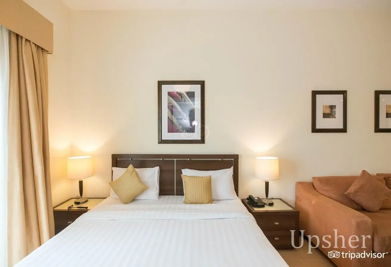 Walking distance to Burjuman & Sharaf DG Metro Sta