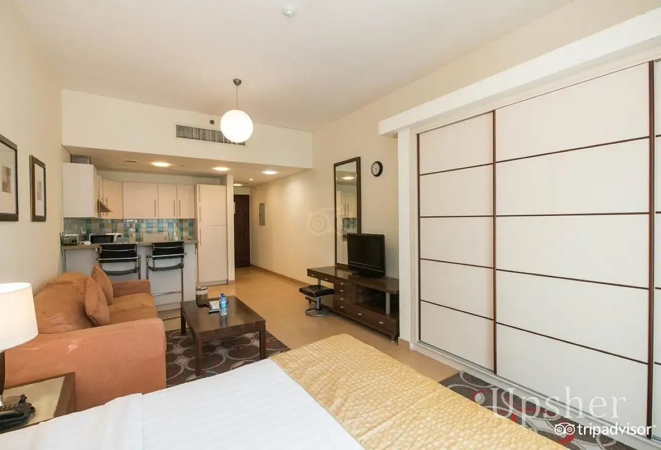 Walking distance to Burjuman & Sharaf DG Metro Sta