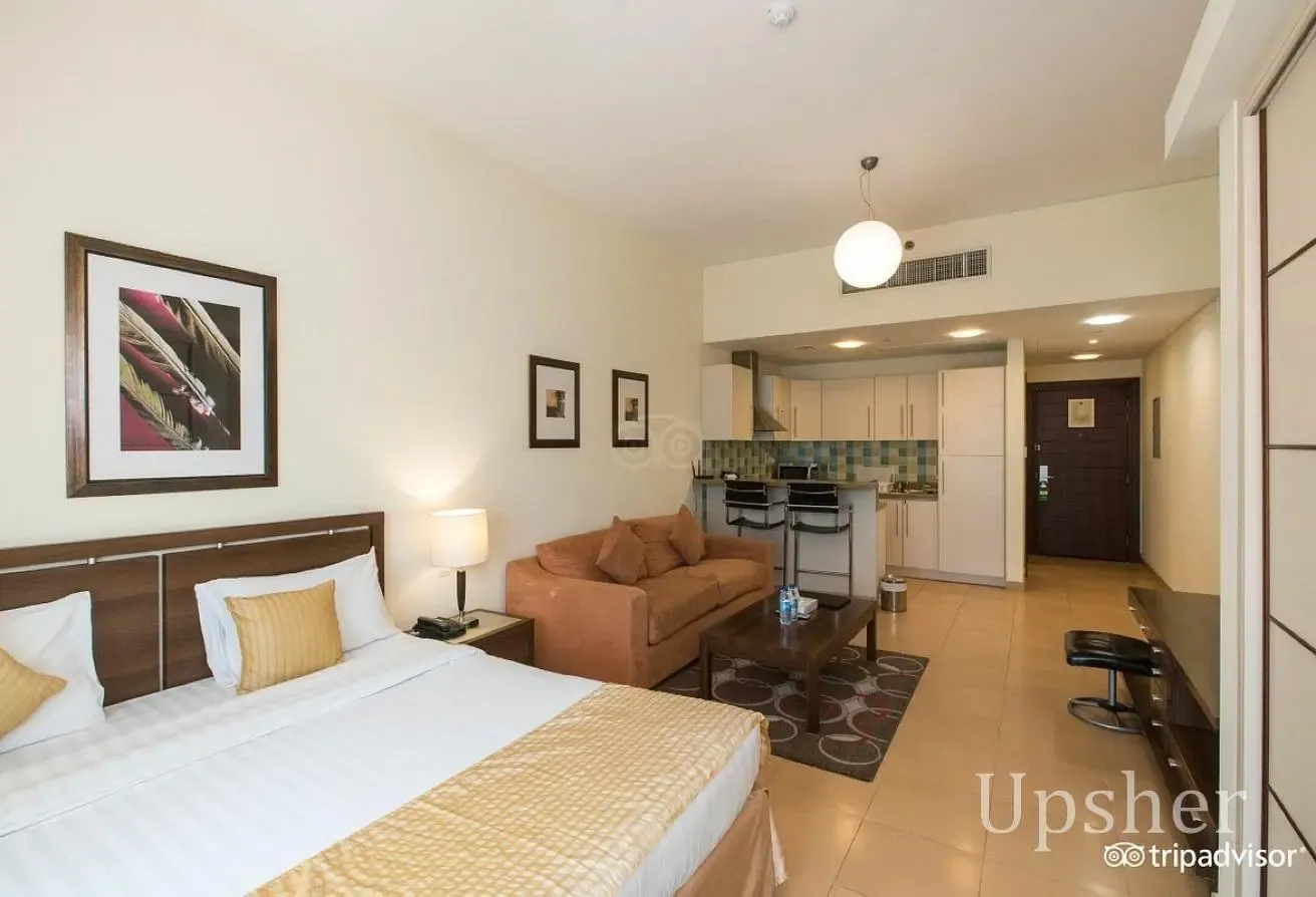 Walking distance to Burjuman & Sharaf DG Metro Sta