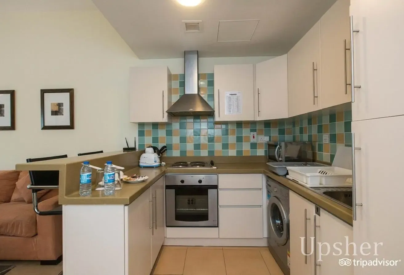 Walking distance to Burjuman & Sharaf DG Metro Sta