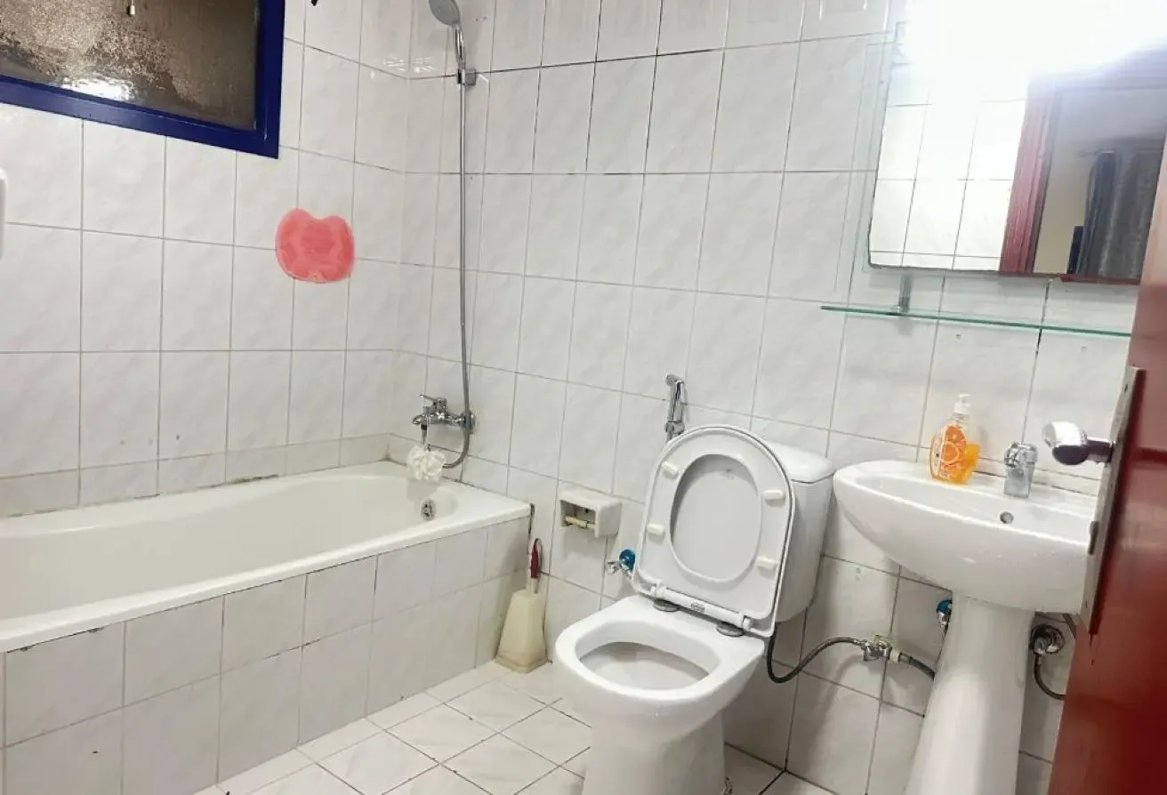1 BR Apartment with Study in Bur Dubai