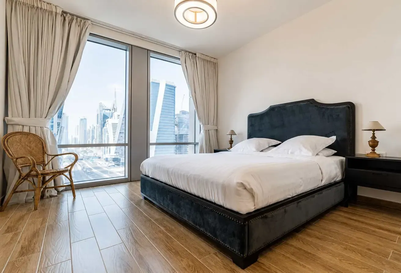 Luxury 1BR Apt in Dubai with Pool & Gym