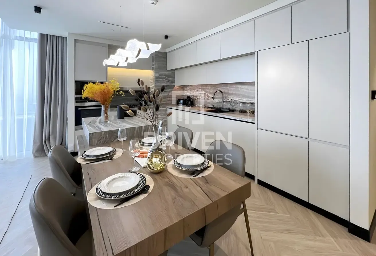 Fully Upgraded | High Floor | Sensational Views