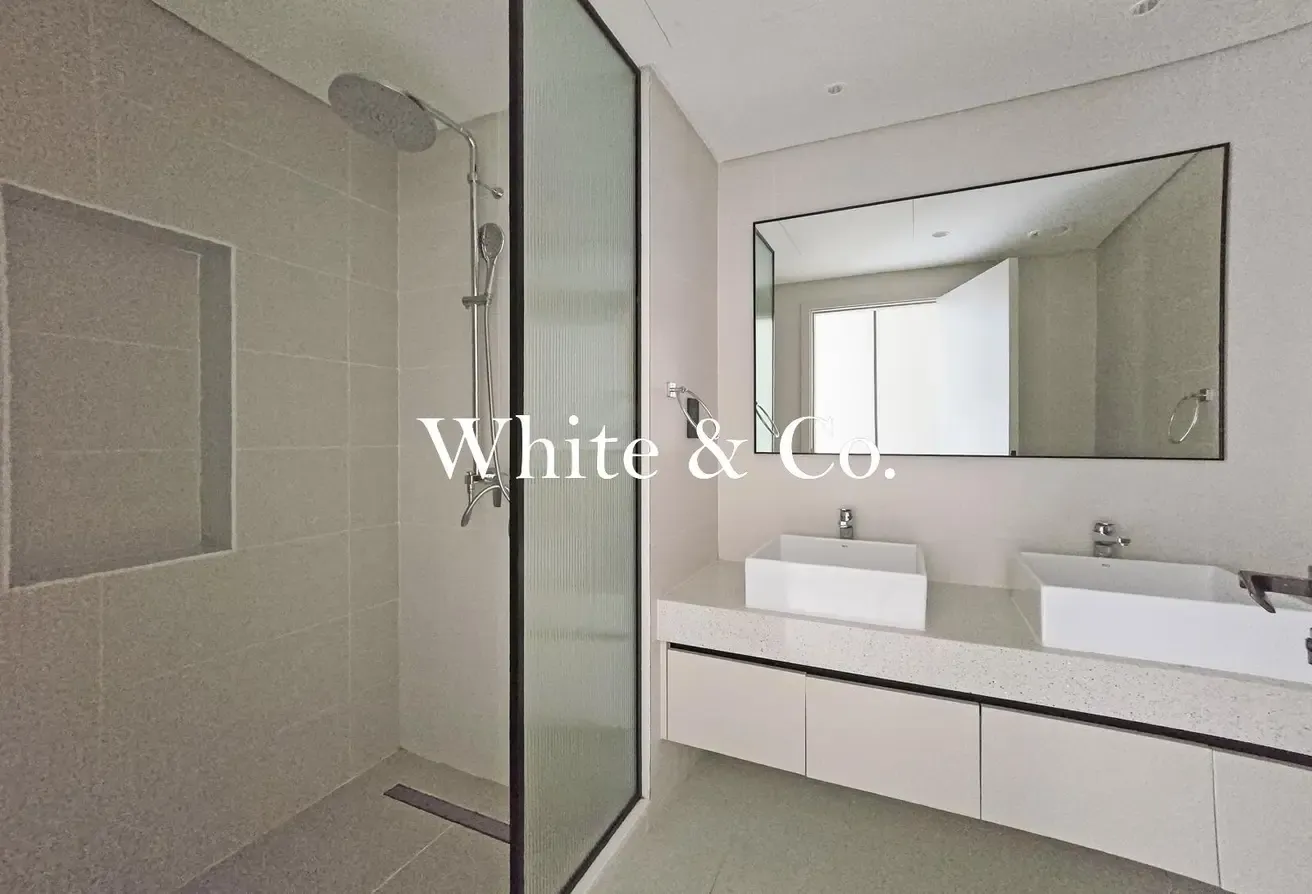 Full Pam Views | High Floor | Vacant Now