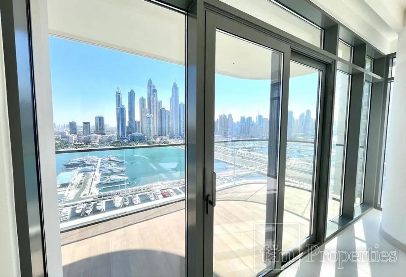 Full Sea and Marina view |3BR +M | Corner Unit