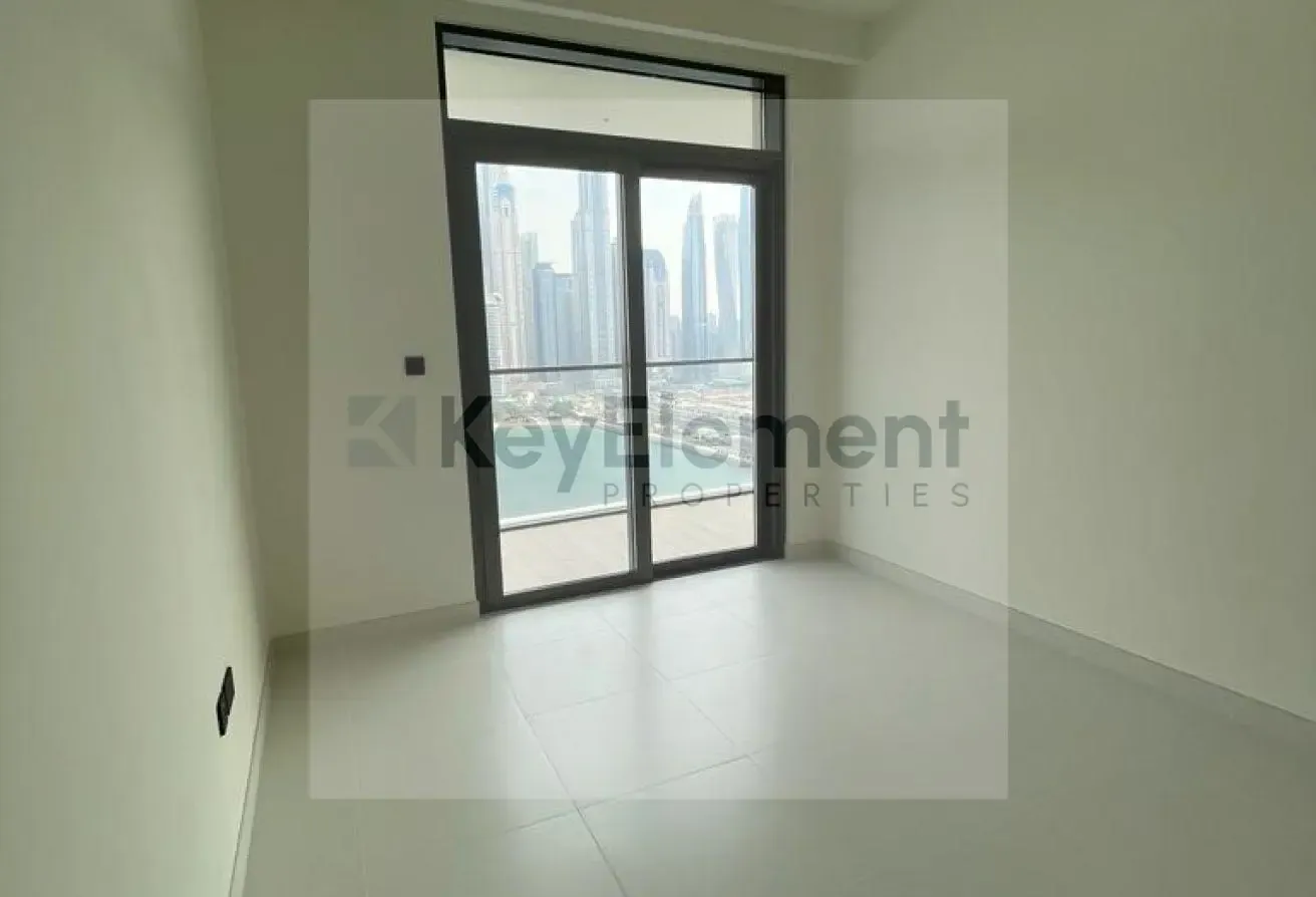 Marina Vista Tower 2, 3 BR Apartment