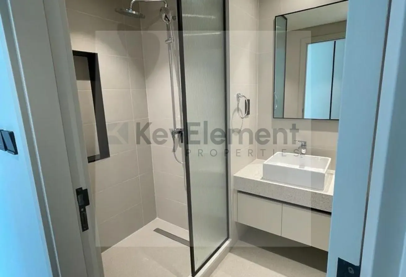 Marina Vista Tower 2, 3 BR Apartment