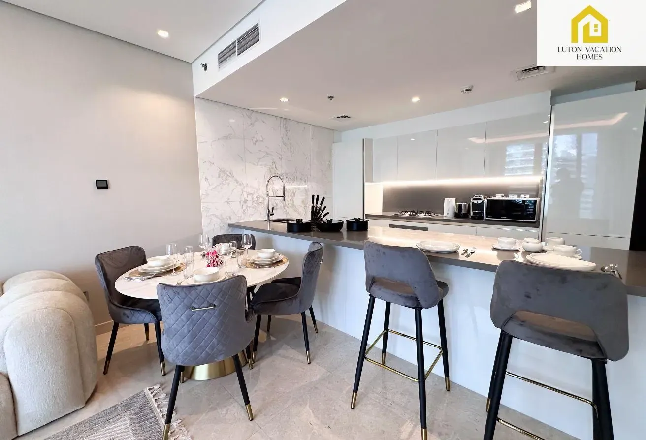 Chic 1-Bedroom in Sterling Tower, Downtown Stay