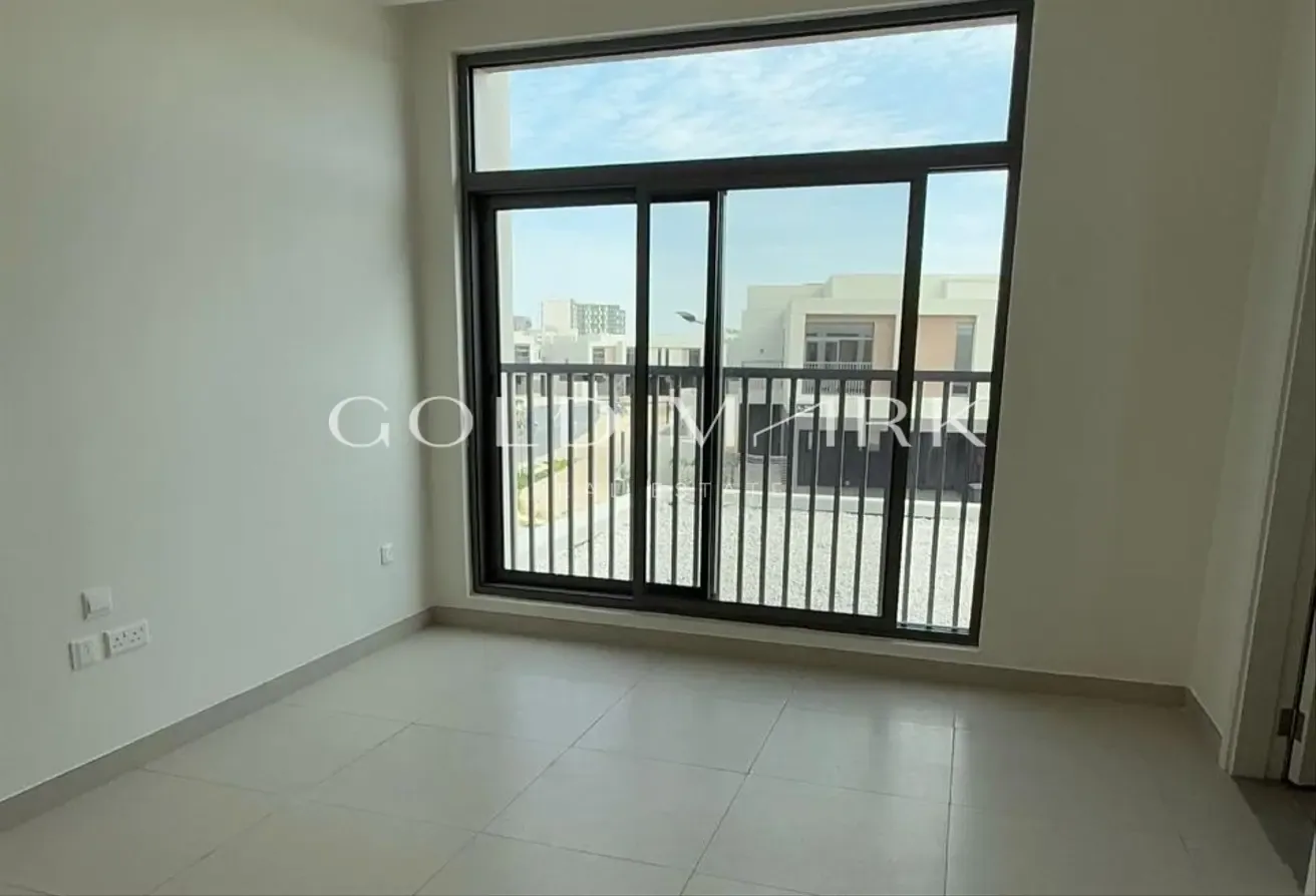 3+Maid | Semi-Detached | Landscaped | Ready 2 Move