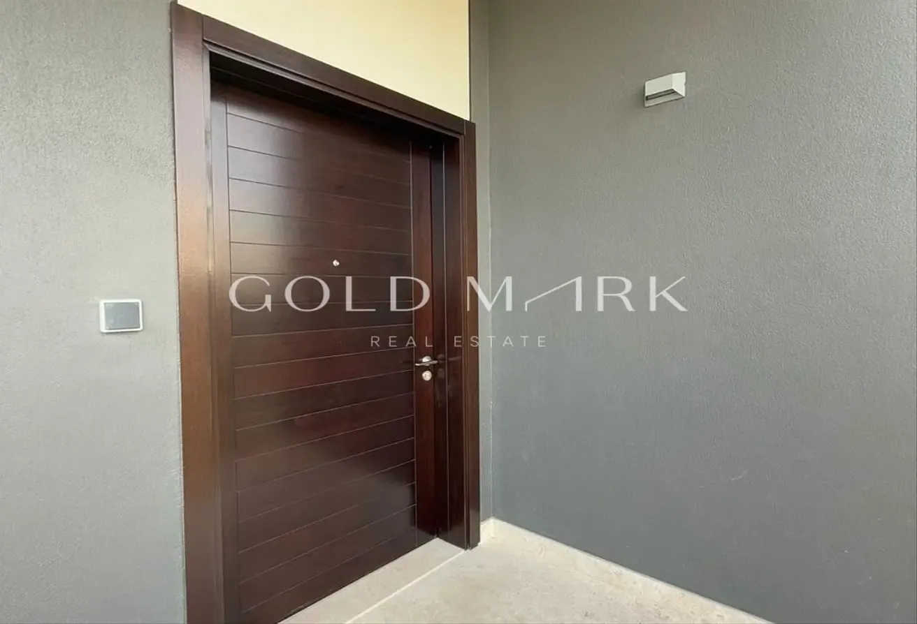 3+Maid | Semi-Detached | Landscaped | Ready 2 Move