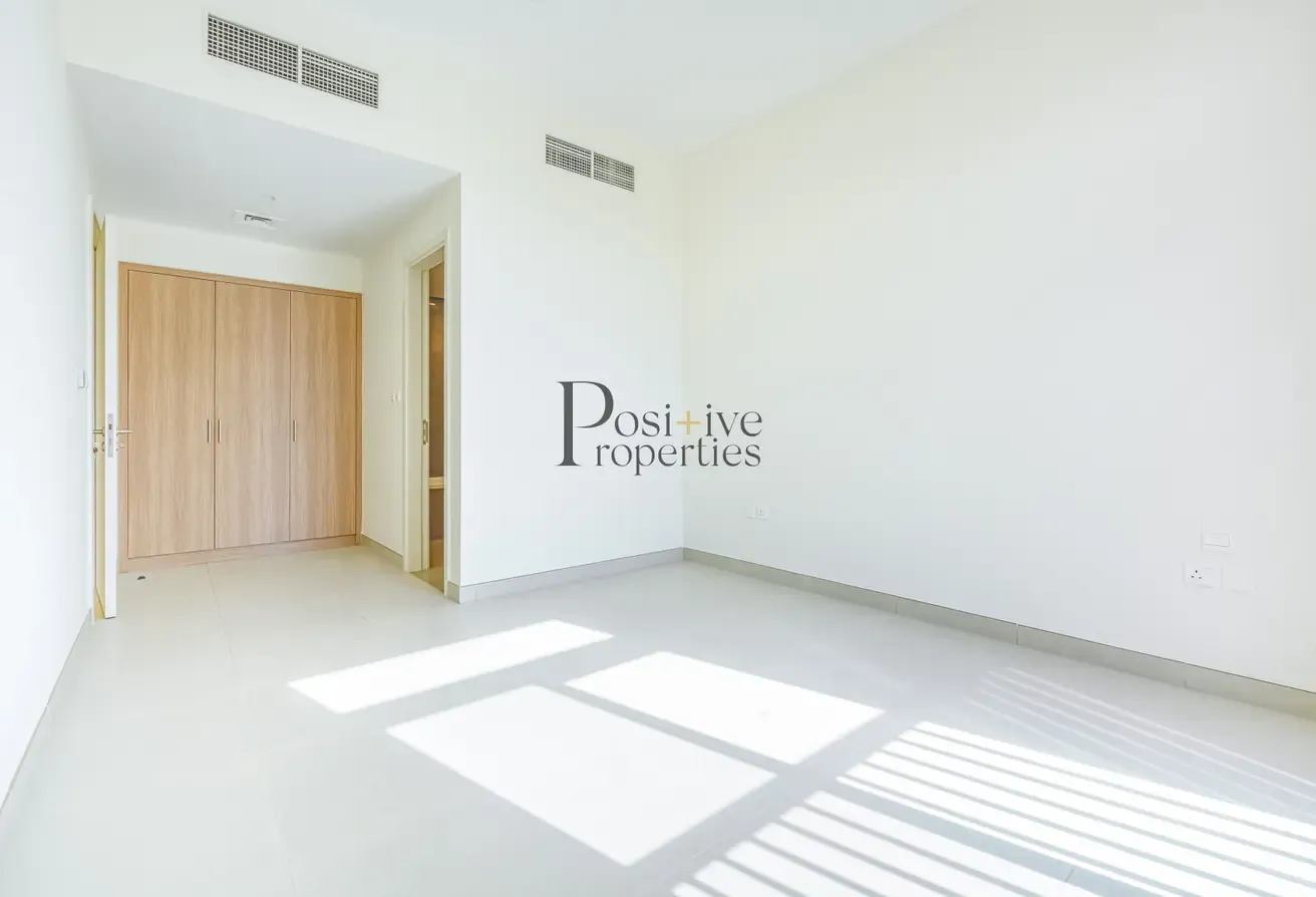 Single Row | Spacious Layout | Book Today
