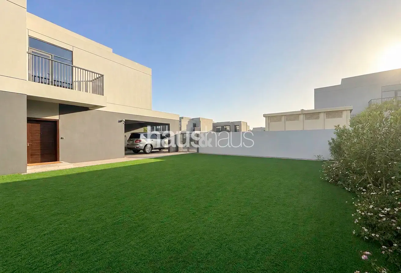 Largest PLOT| Corner Unit | Semi Detached | SEPT