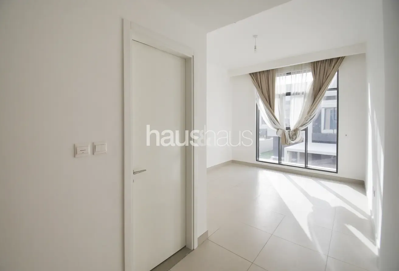 Largest PLOT| Corner Unit | Semi Detached | SEPT