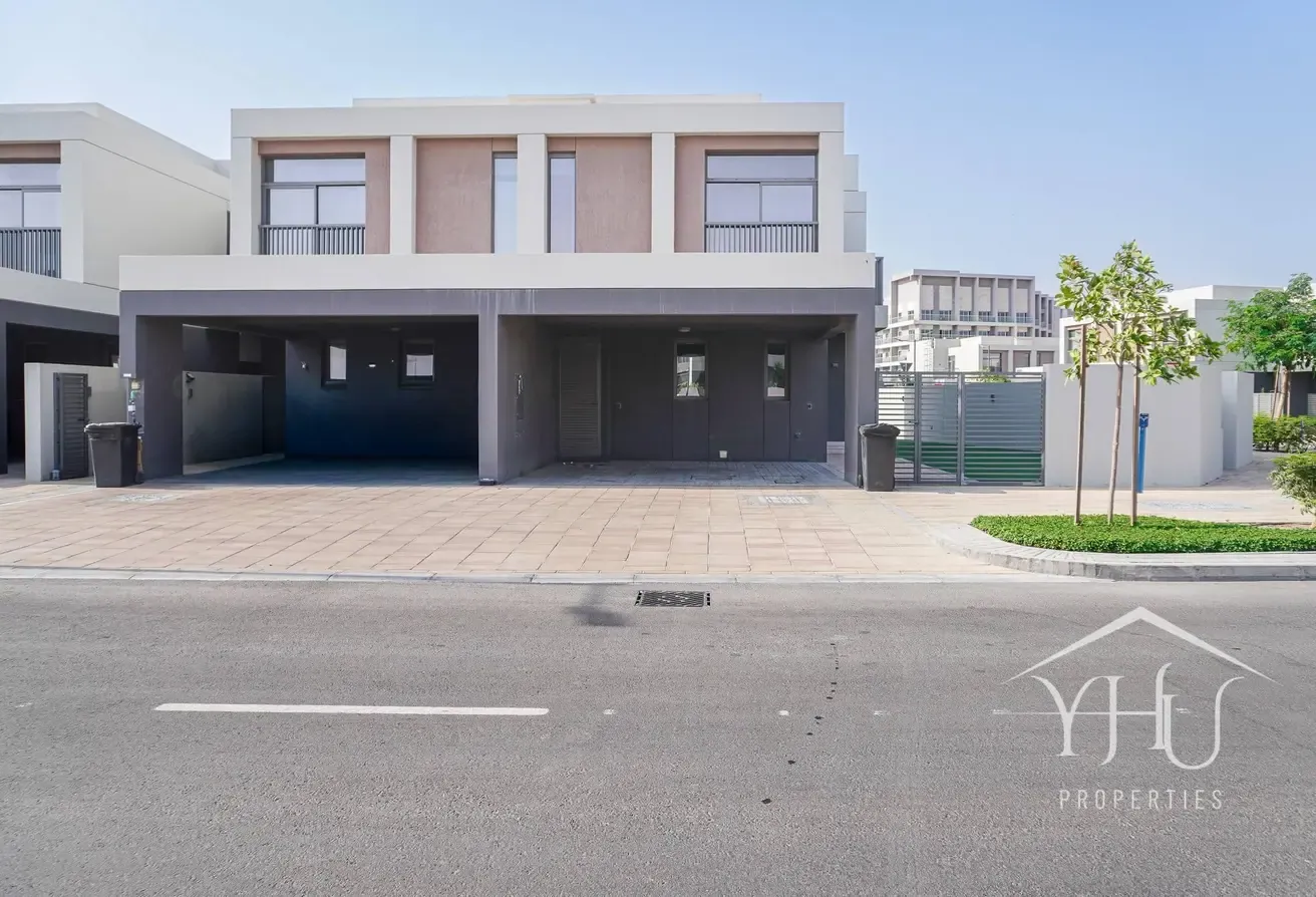 Corner Plot | Spacious | Vacant | Lowest Price