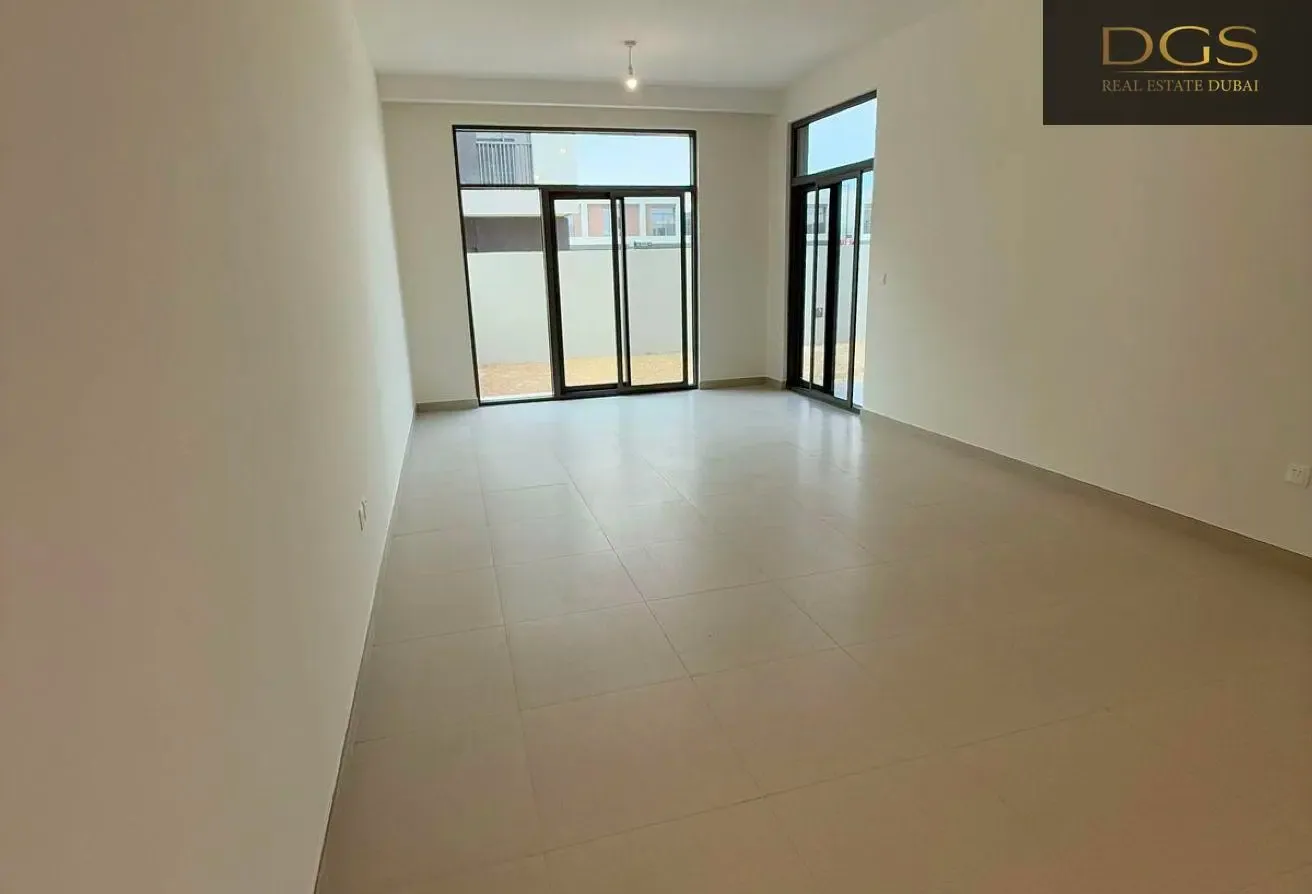 Corner Unit | Landscaped Garden | Available August