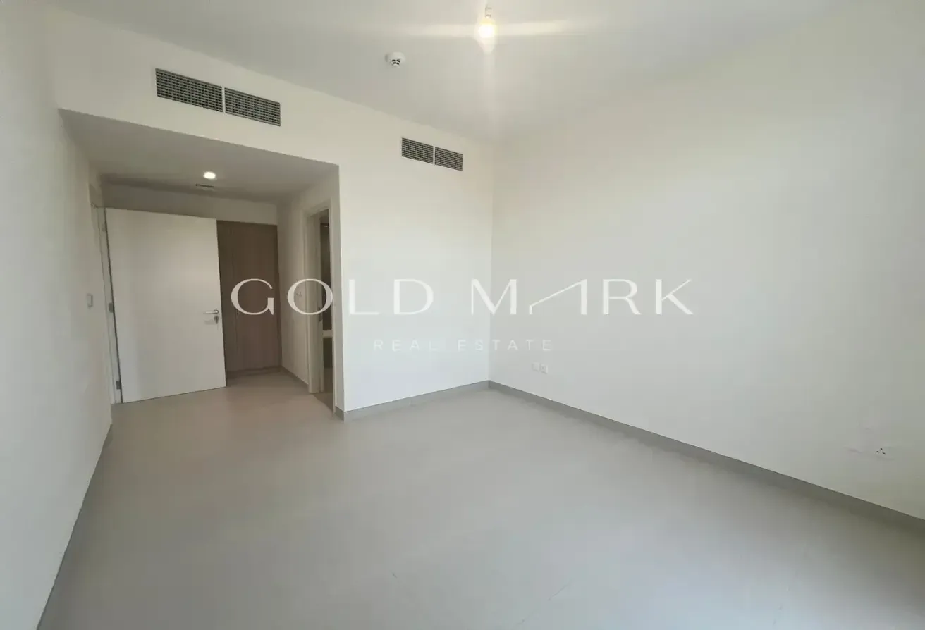 Upgraded   |   VASTU   |   Vacant