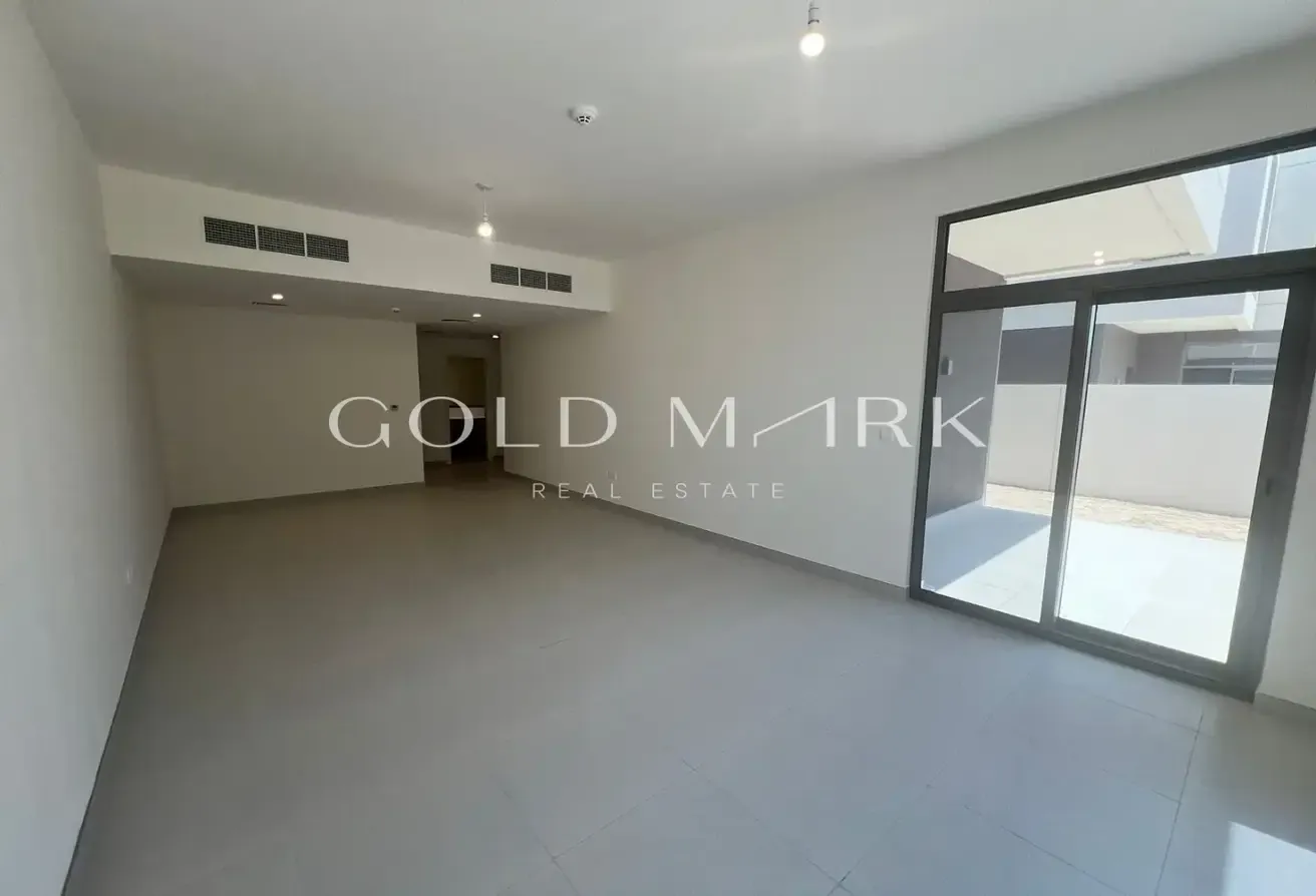 Upgraded   |   VASTU   |   Vacant