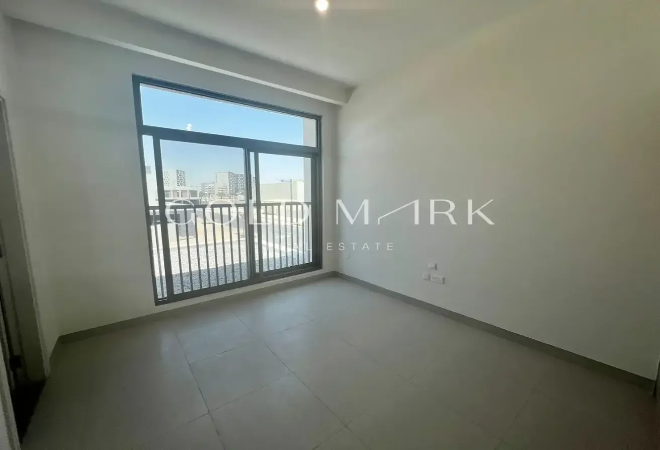 Upgraded   |   VASTU   |   Vacant
