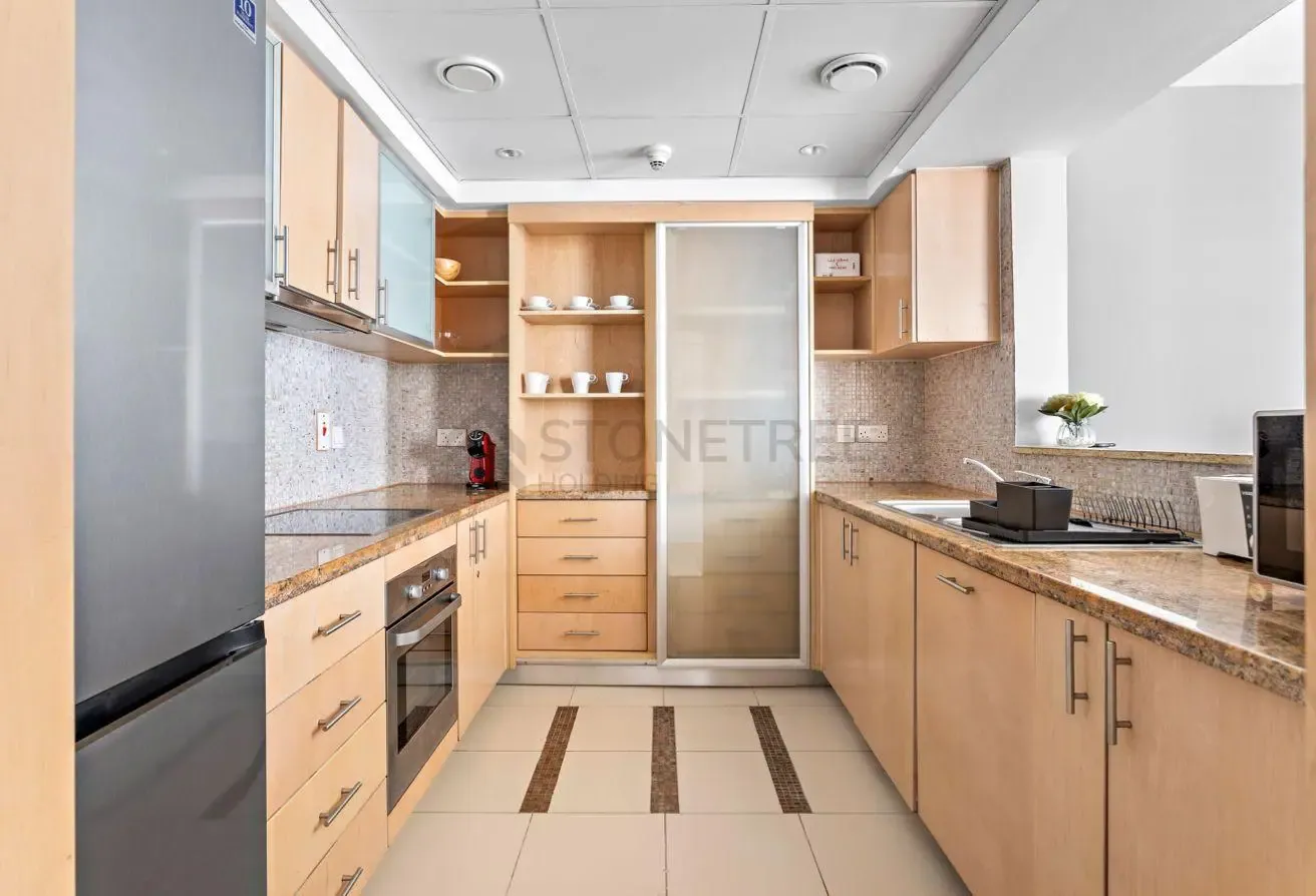 12 CHEQUES | Cozy 1 BR | Near Beach
