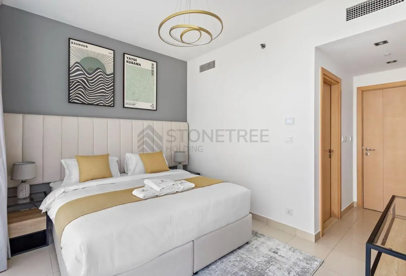 12 CHEQUES | Cozy 1 BR | Near Beach