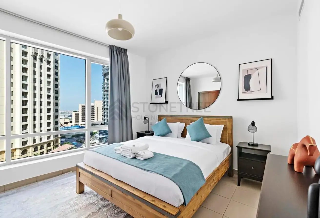 12 CHEQUES | Sea View | Near by the beach