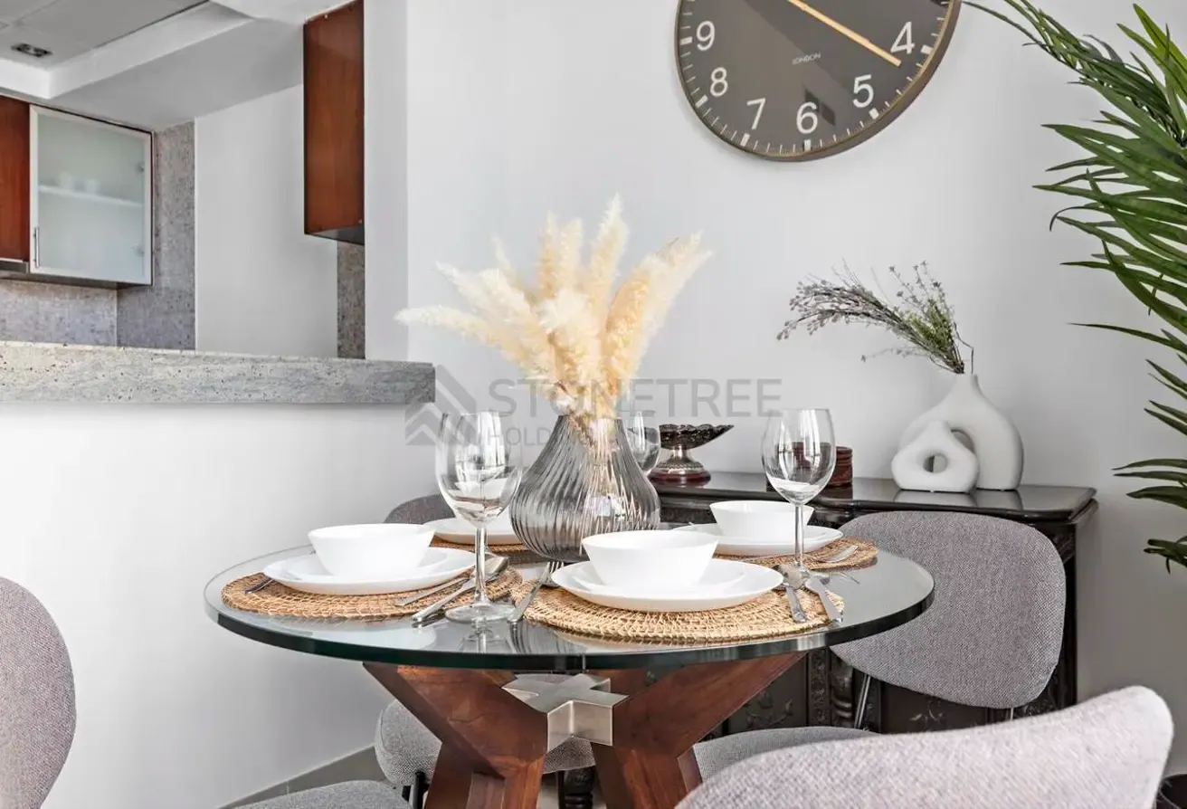 12 CHEQUES | Sea View | Near by the beach