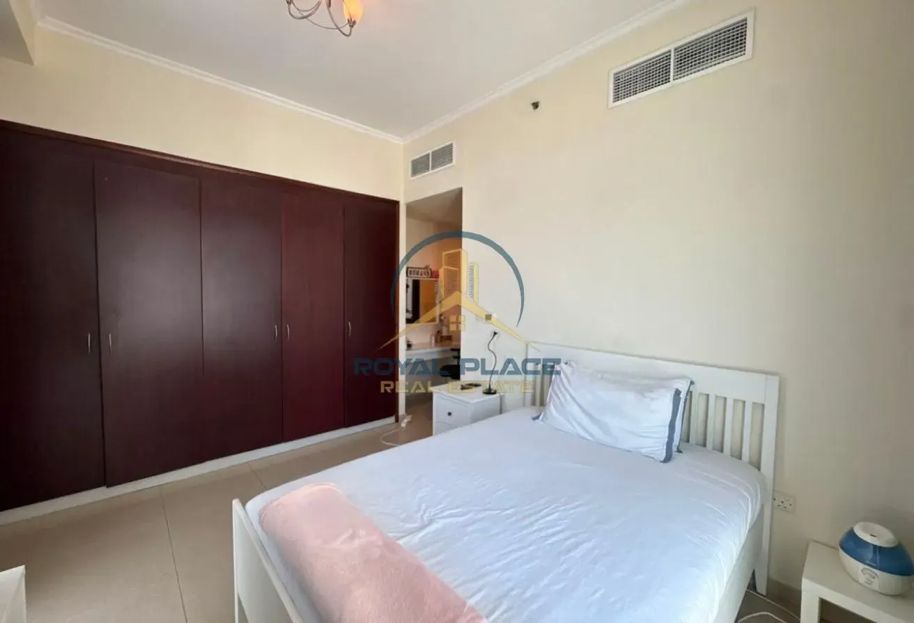 VACCANT READY TO MOVE | UPGRADED | UNFURNISHED