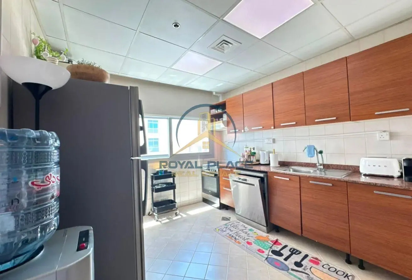 VACCANT READY TO MOVE | UPGRADED | UNFURNISHED