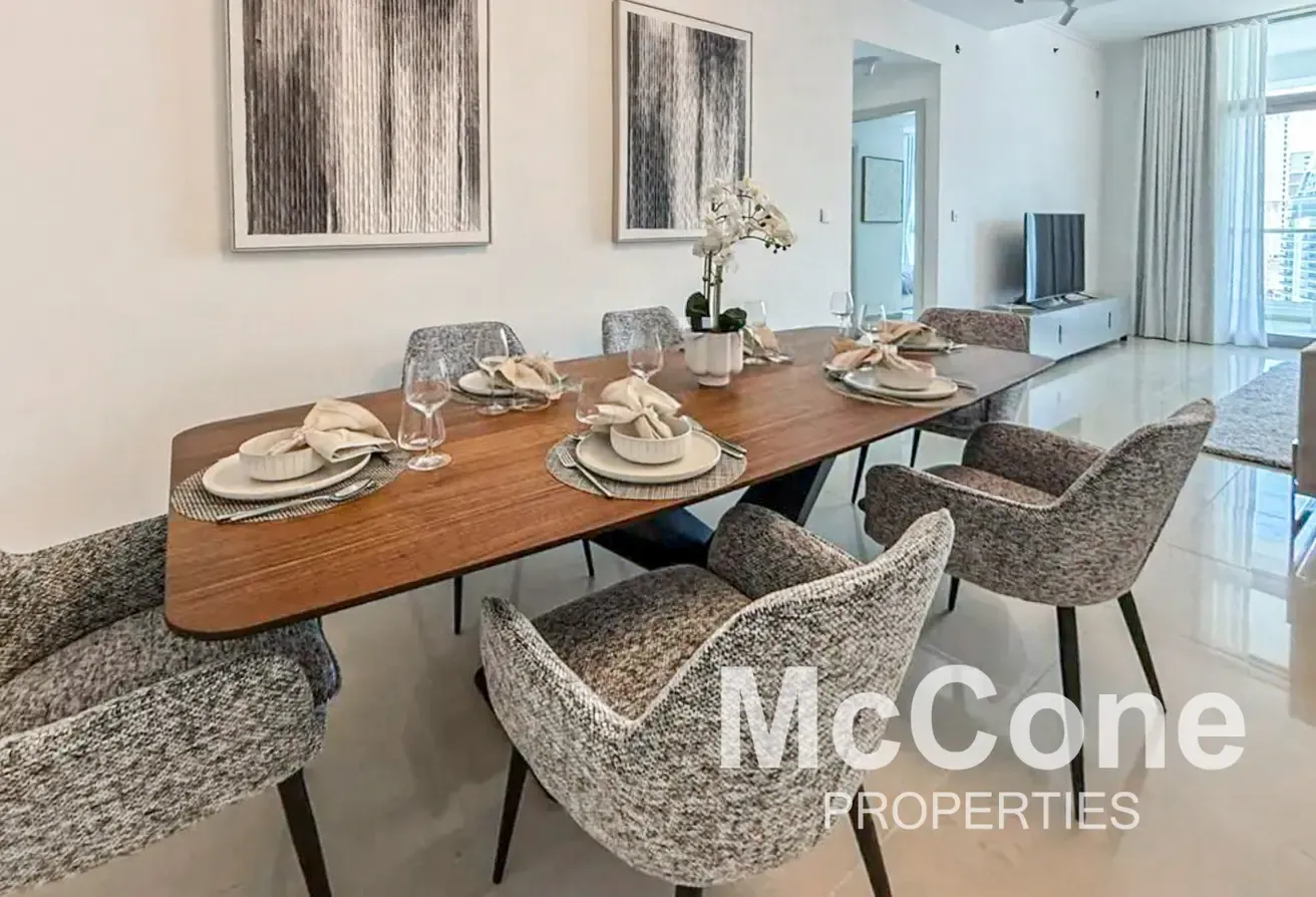 Upgraded | Mid Floor | Fully Furnished