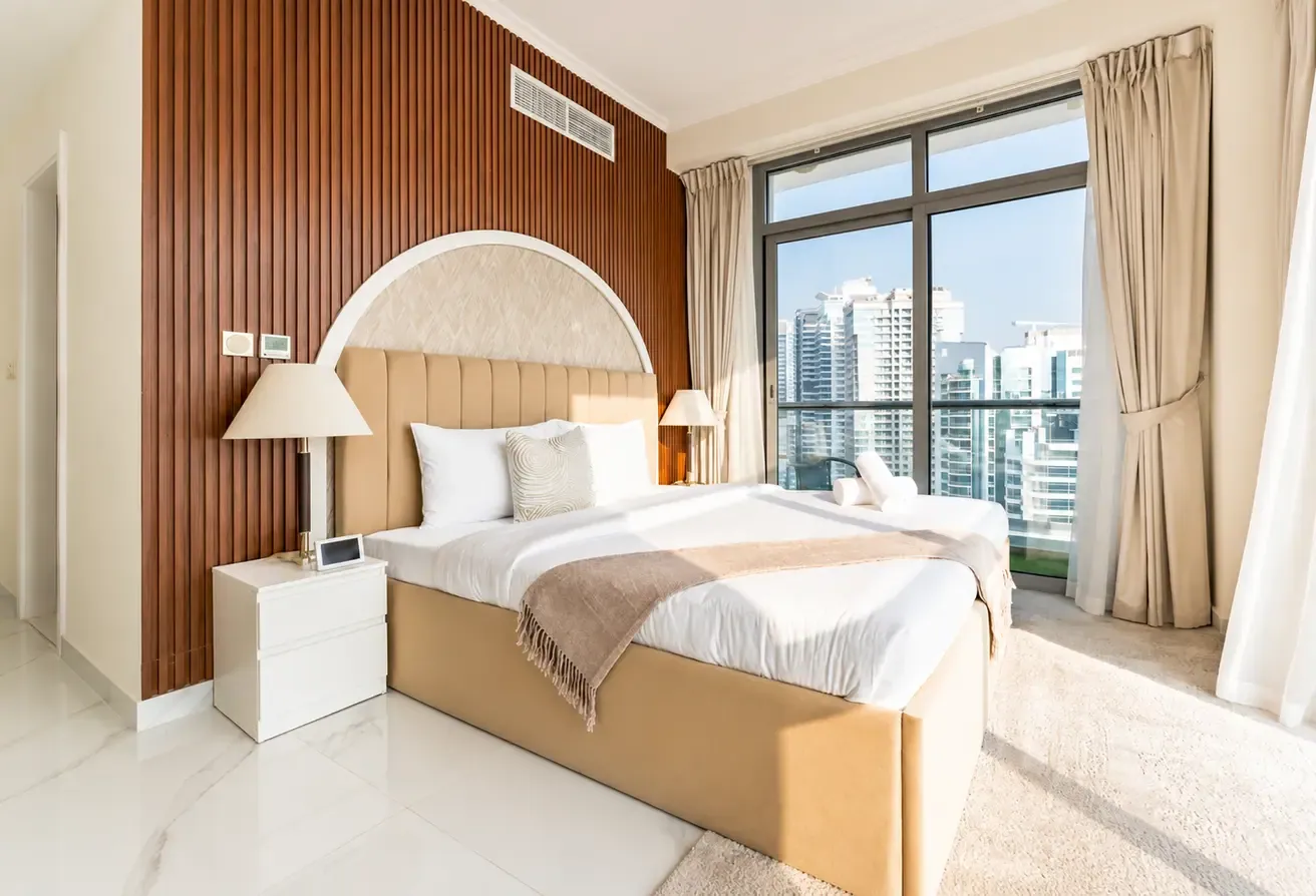 12 Cheques | Upgraded | Furnished | Vacant
