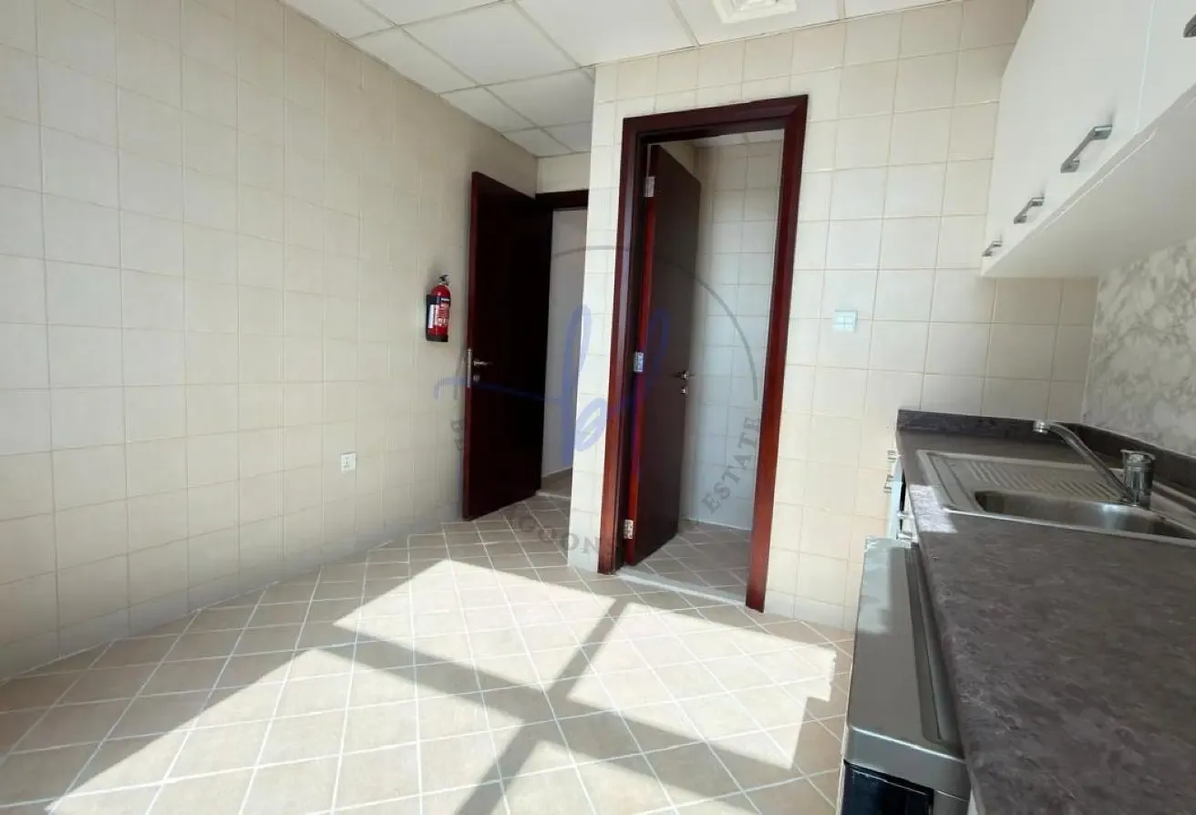 Spacious Living Room| Ready to Move In | Call Noww