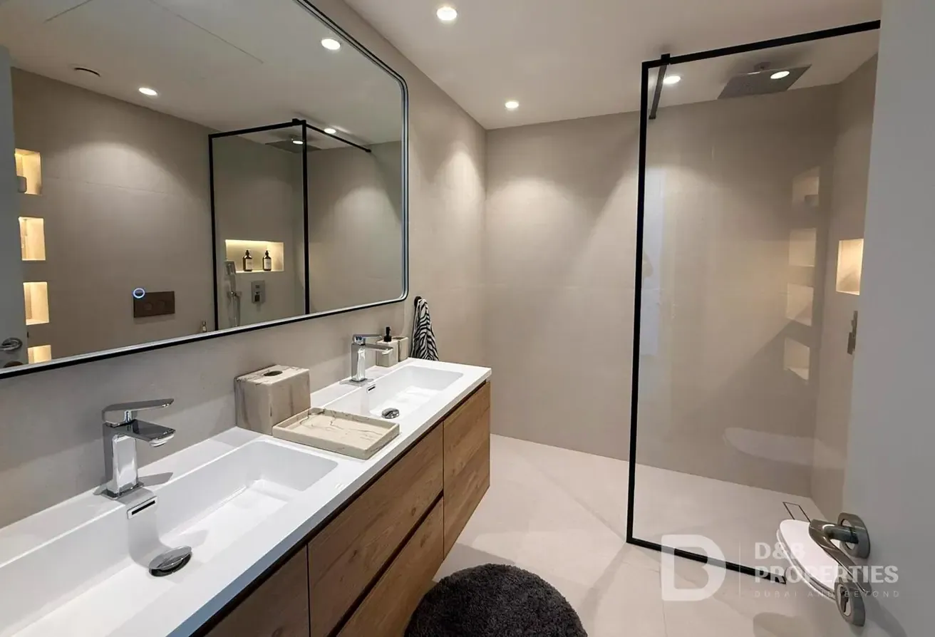 Luxury 2BR | Stunning Marina View Home
