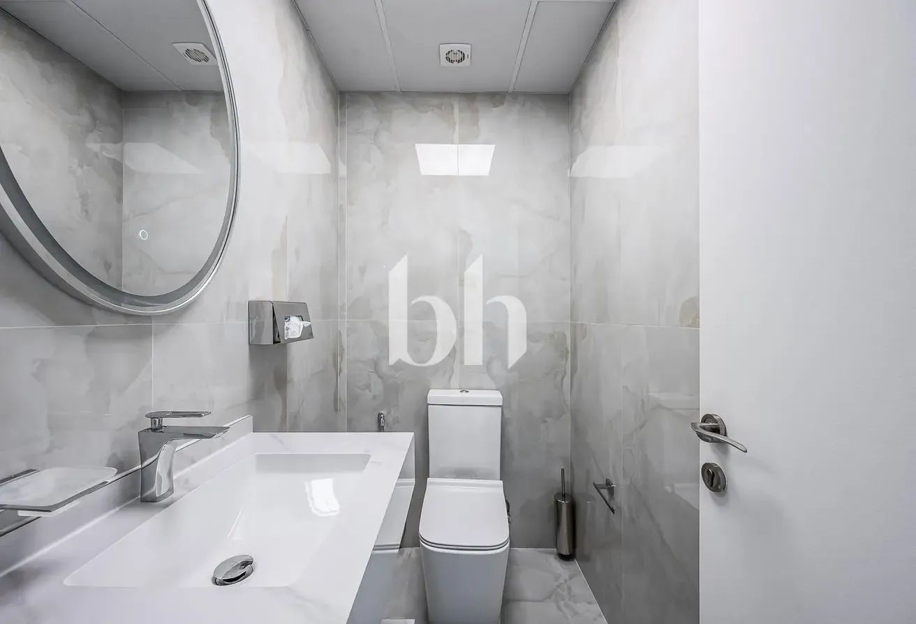 Upgraded | Chiller Free | Partial Marina View