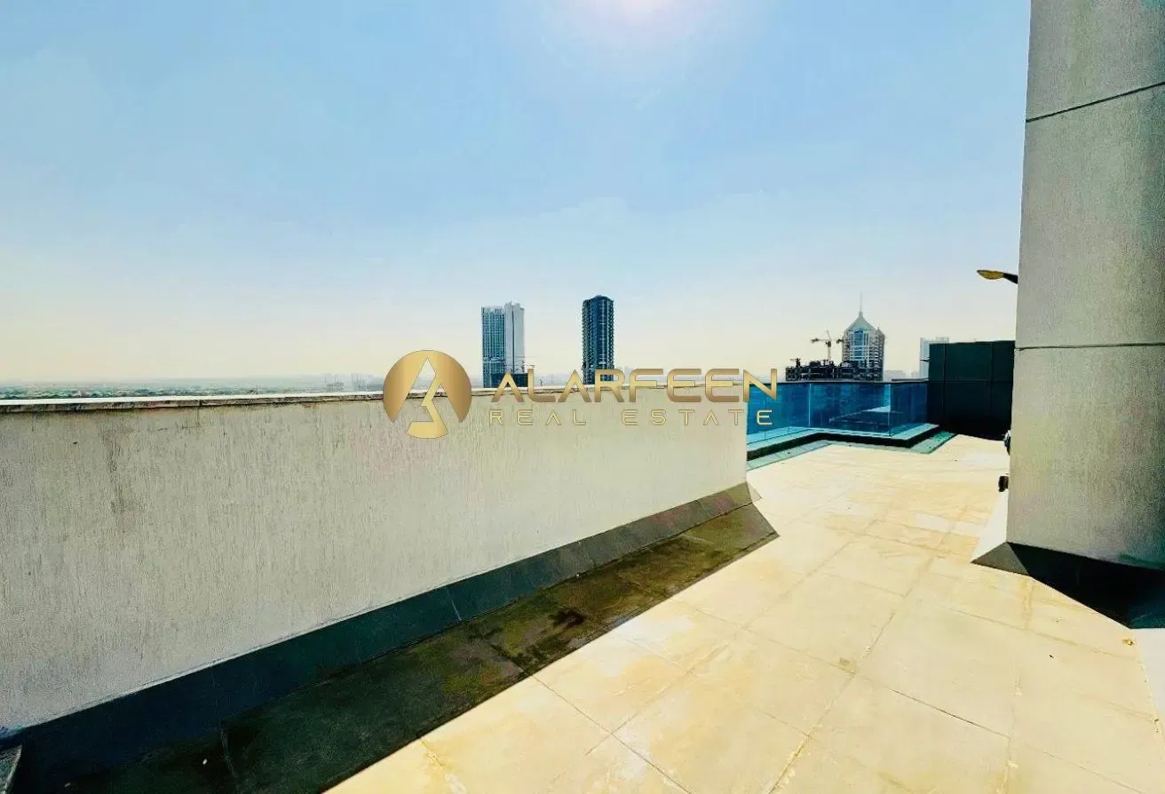 Chiller Free| 3 BR + Maid| Penthouse| Huge Terrace