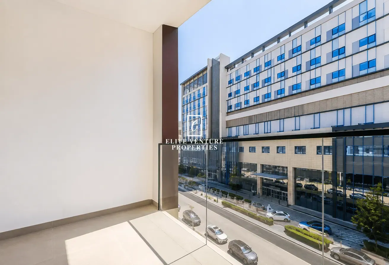 FULLY FURNISHED | LUXURIOUS LIVING | SPACIOUS