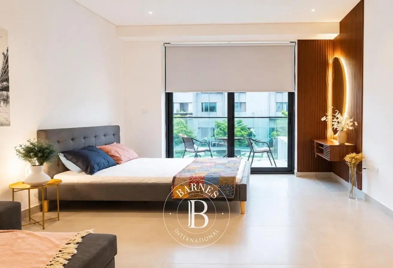 Spacious Studio | Ready to Move| Multiple Cheqs