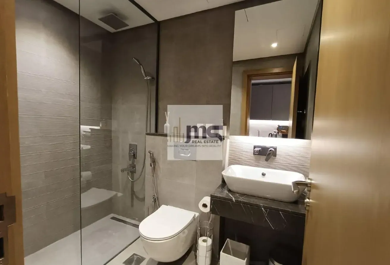 Vacant Now / Fully New Furnished / Ready to Move