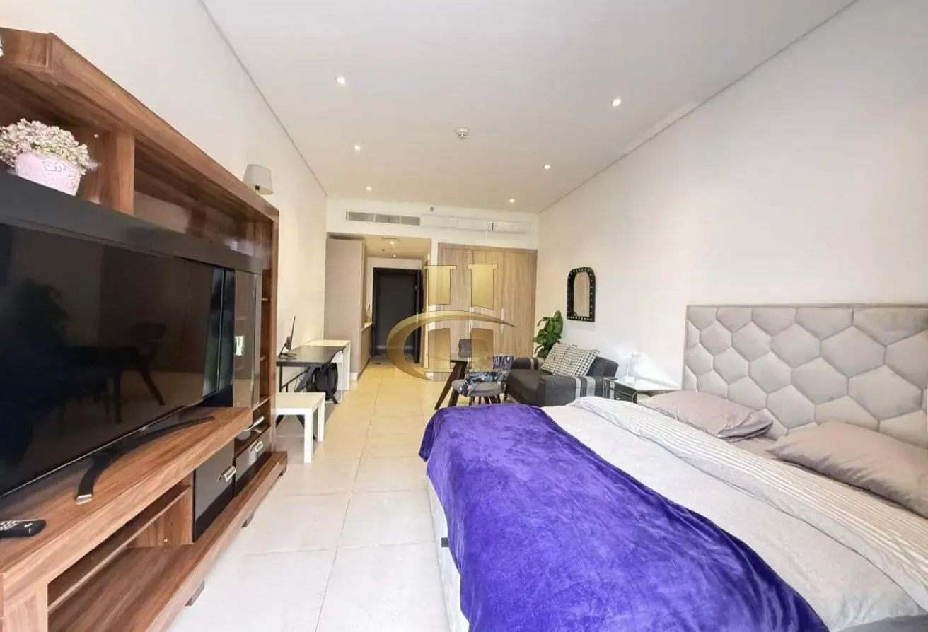 5000 Monthly | 12 Cheques | Fully Furnished Studio