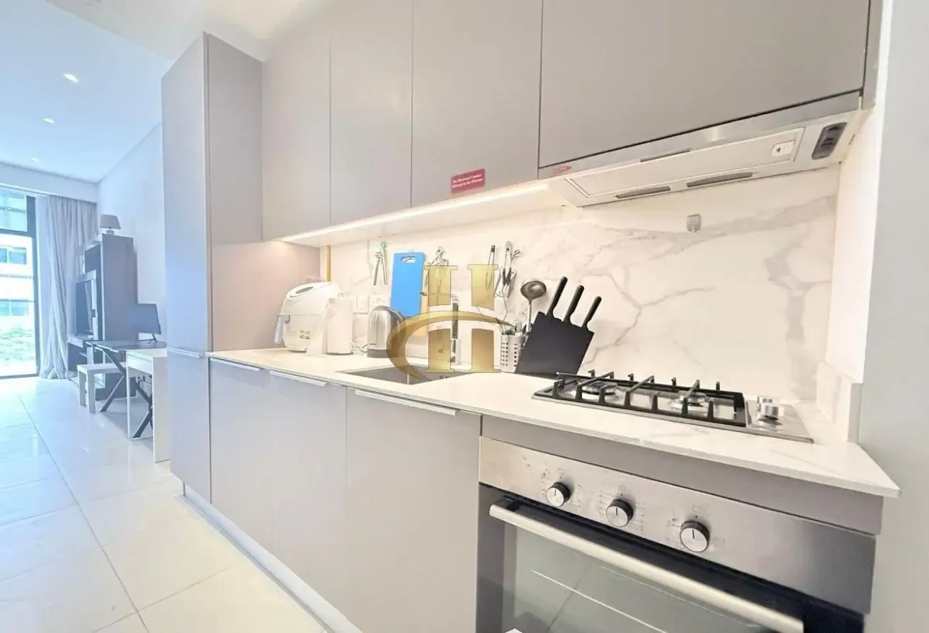 5000 Monthly | 12 Cheques | Fully Furnished Studio