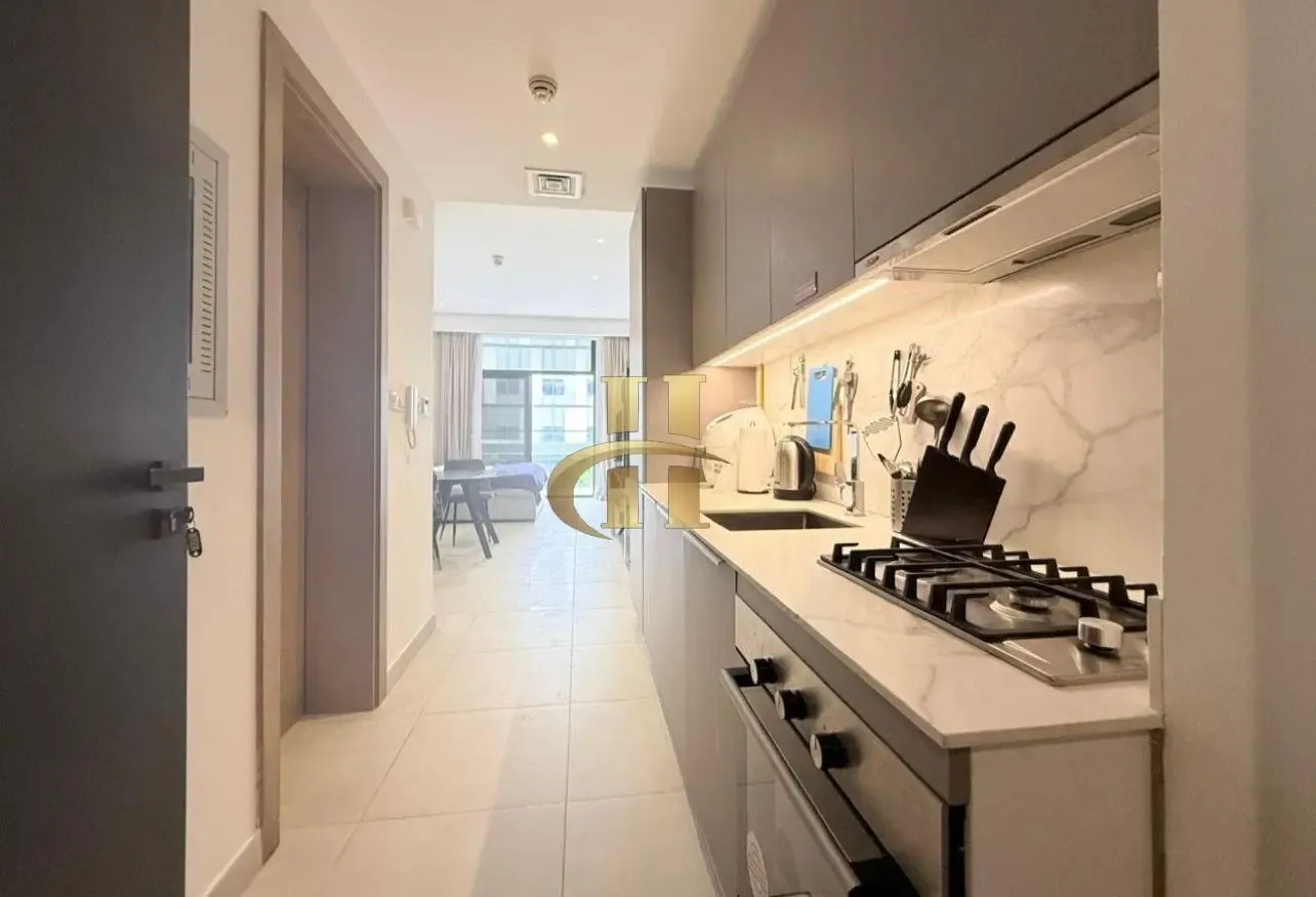 5000 Monthly | 12 Cheques | Fully Furnished Studio