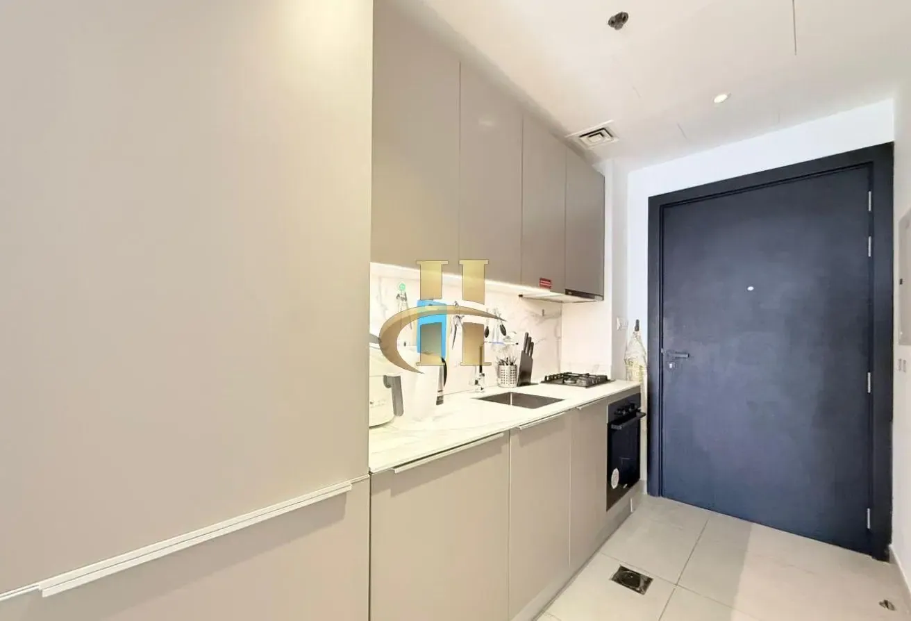5000 Monthly | 12 Cheques | Fully Furnished Studio