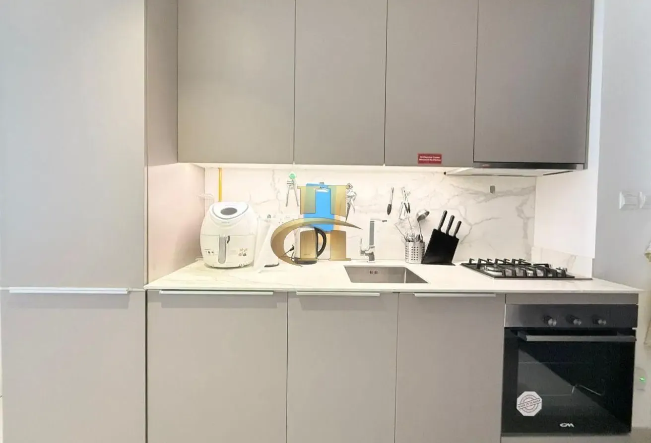 5000 Monthly | 12 Cheques | Fully Furnished Studio
