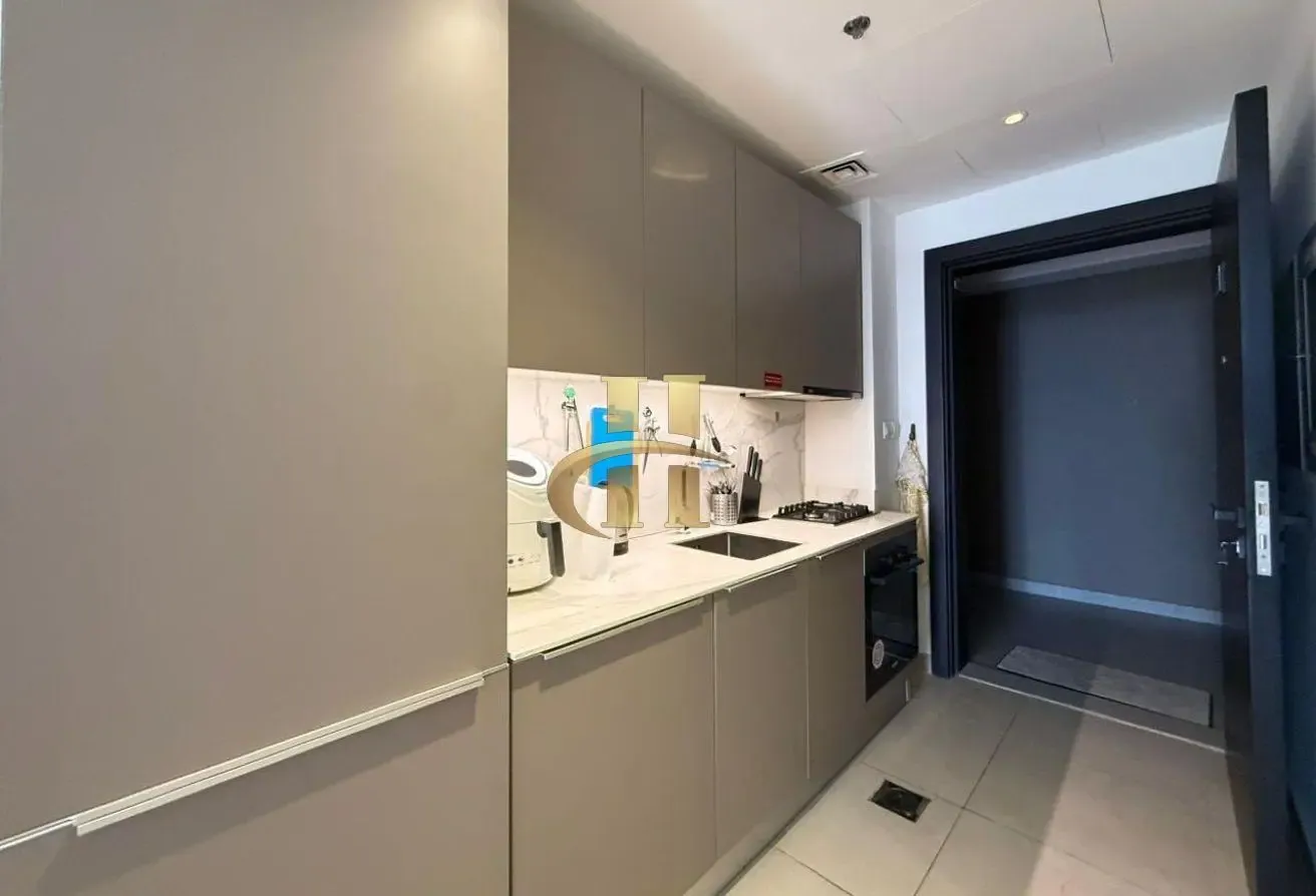 5000 Monthly | 12 Cheques | Fully Furnished Studio