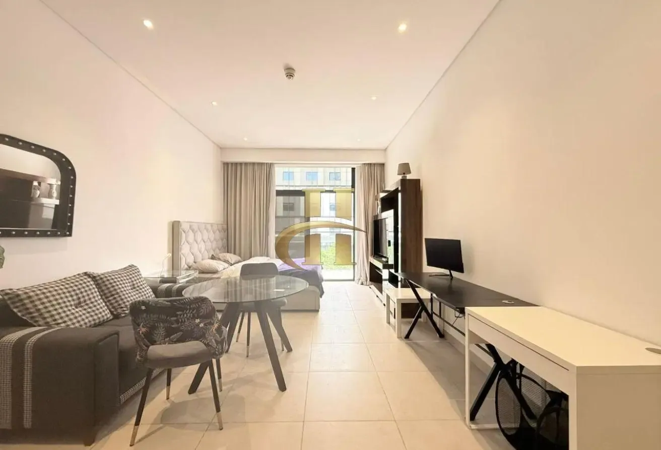 5000 Monthly | 12 Cheques | Fully Furnished Studio