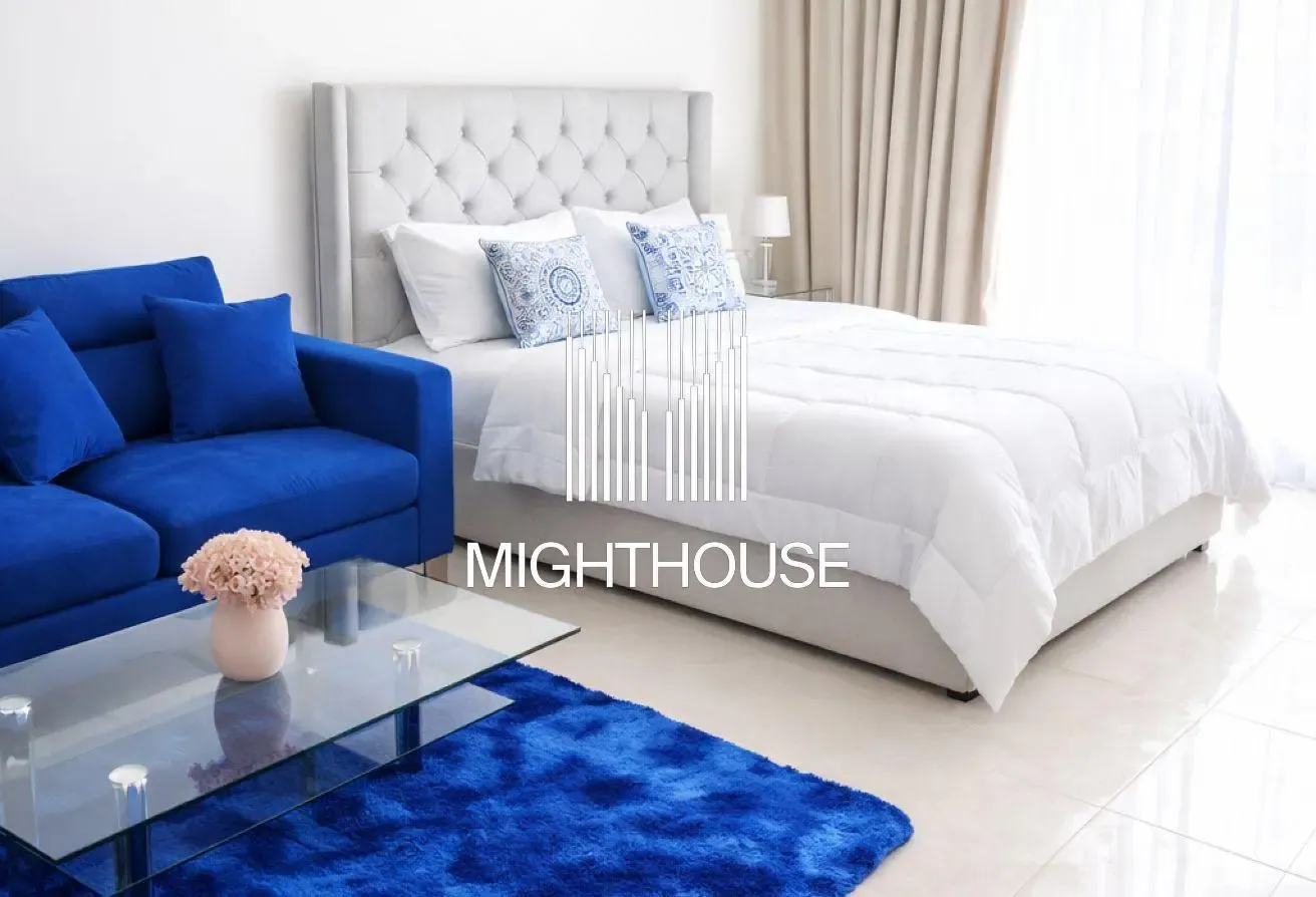 Studio in Divine | Furnished | 12 Cheques